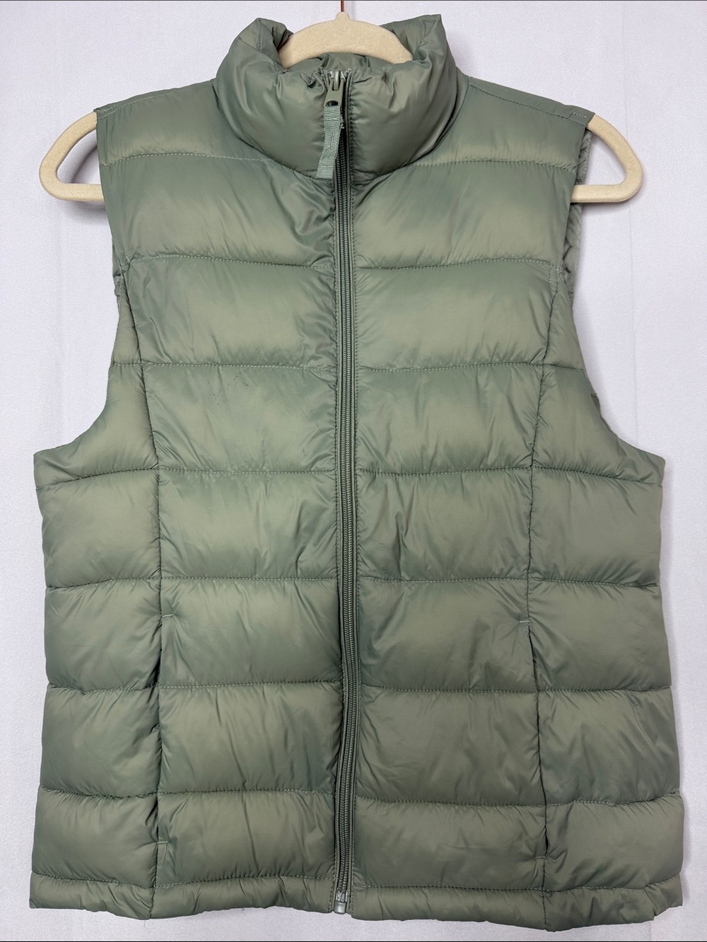 Love Tree Sage Green Ultra Light Packable Puffer Full Zip Vest